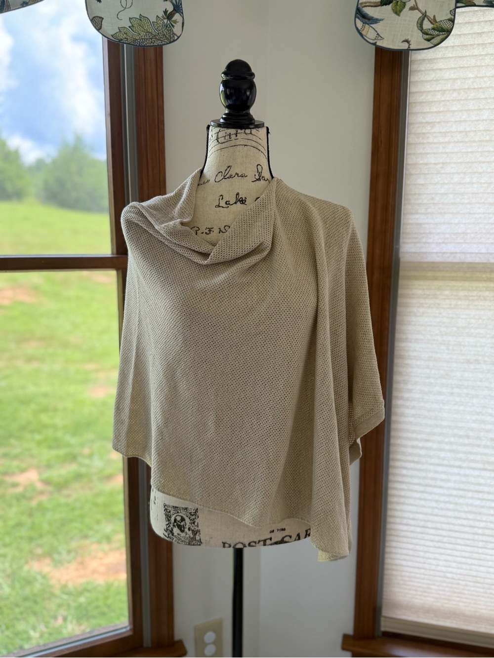Cocoon Nursing Cover With Breathable Natural Knit Fabric